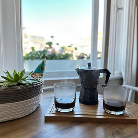 Something In French شقة *